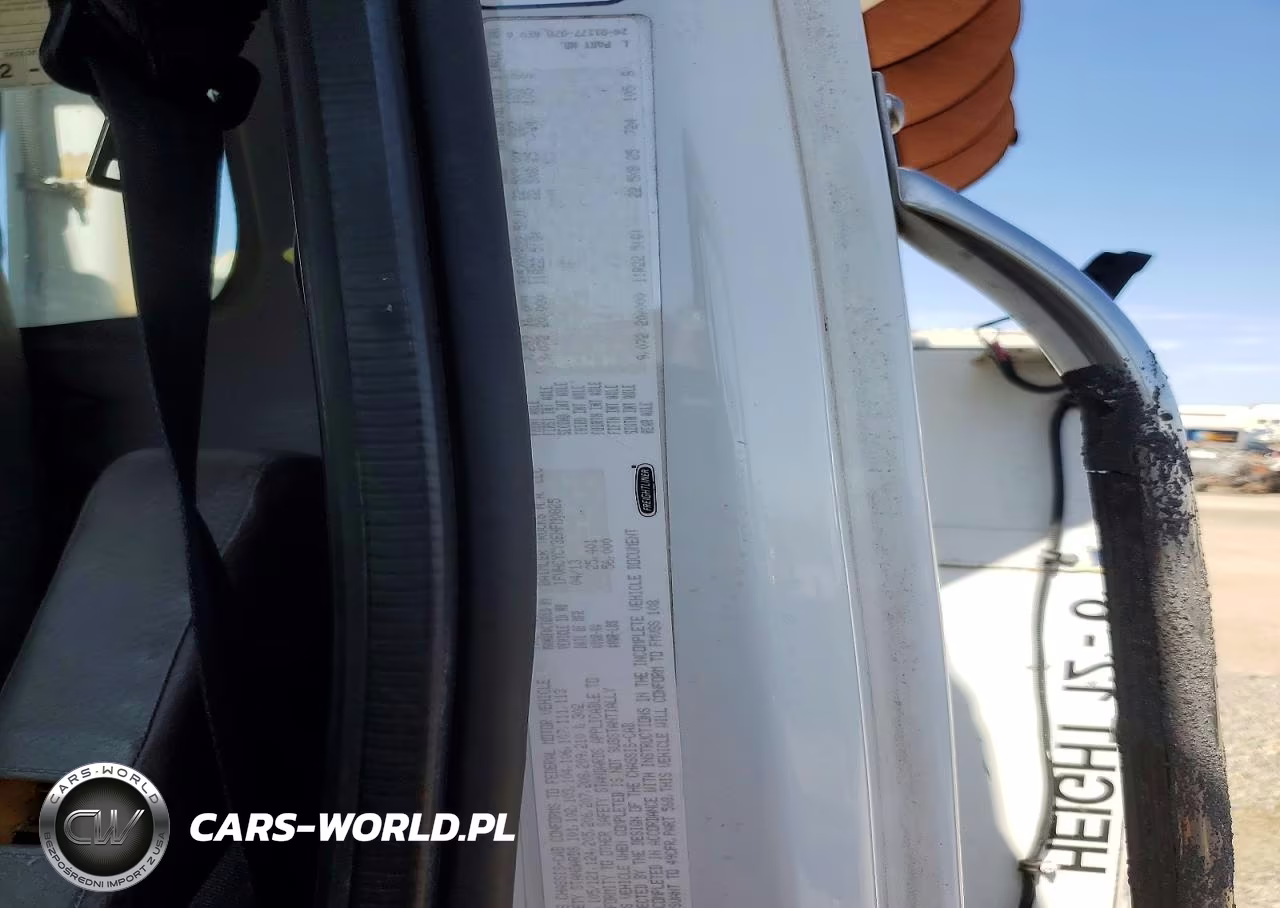2014 Freightliner M2 106 Medium Duty VIN:1FVHCYCY3EHFM0825 - 11
