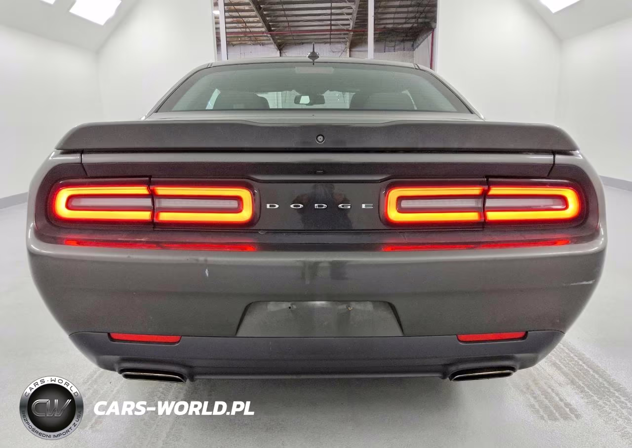 2020 Dodge Challenger Sxt VIN:2C3CDZAG9LH206620 - 6