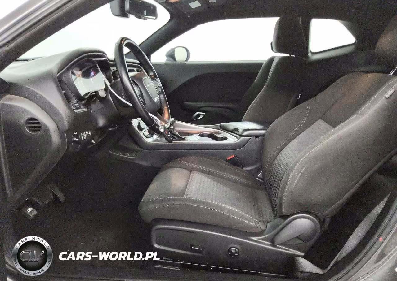 2020 Dodge Challenger Sxt VIN:2C3CDZAG9LH206620 - 7