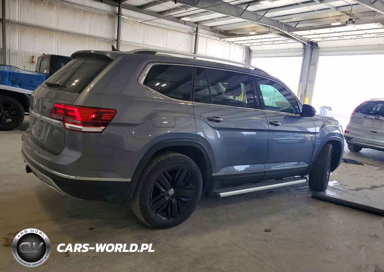 2019 Volkswagen Atlas Sel Premium VIN:1V2NR2CA2KC524830 - 3