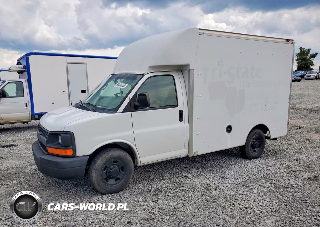 2011 Chevrolet Express Delivery Truck