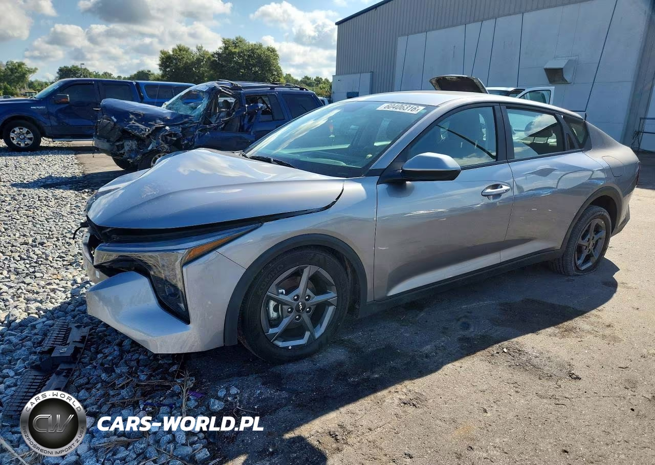 2025 Kia K4 Lxs