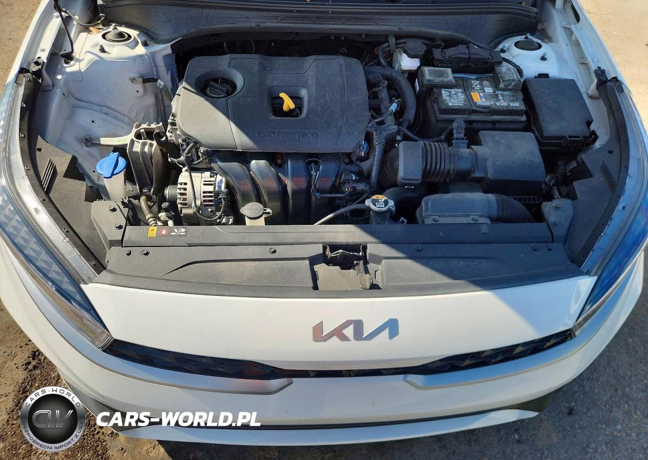 2024 Kia Forte Lxs VIN:3KPF24AD5RE756490 - 11