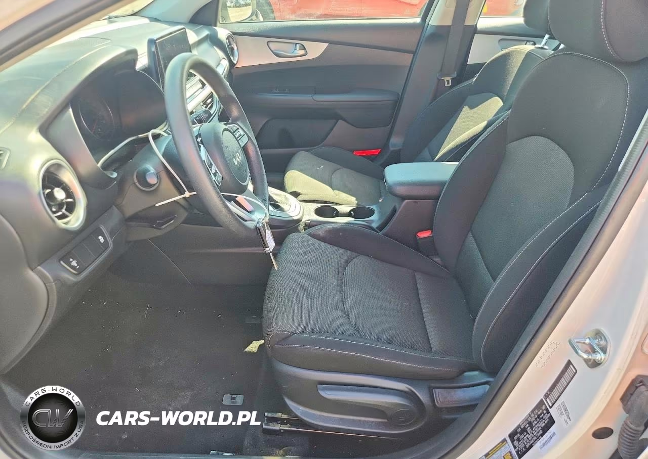 2024 Kia Forte Lxs VIN:3KPF24AD5RE756490 - 7