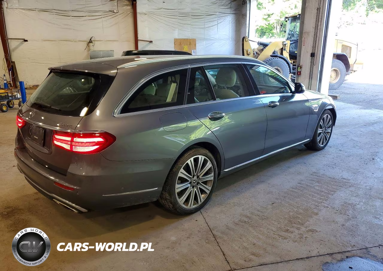2018 Mercedes-Benz E 400 4Matic VIN:WDDZH6GB4JA475324 - 3