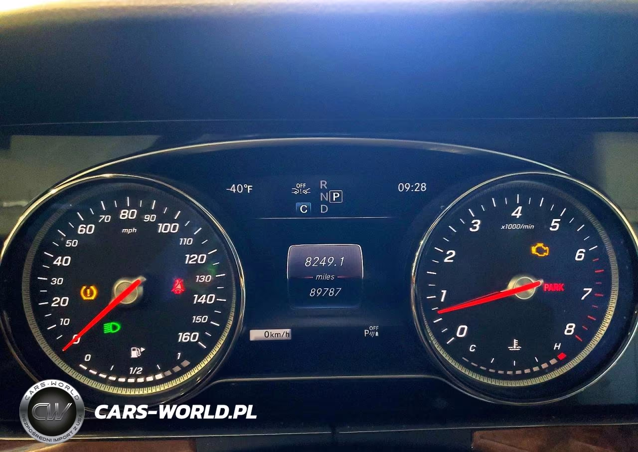 2018 Mercedes-Benz E 400 4Matic VIN:WDDZH6GB4JA475324 - 9