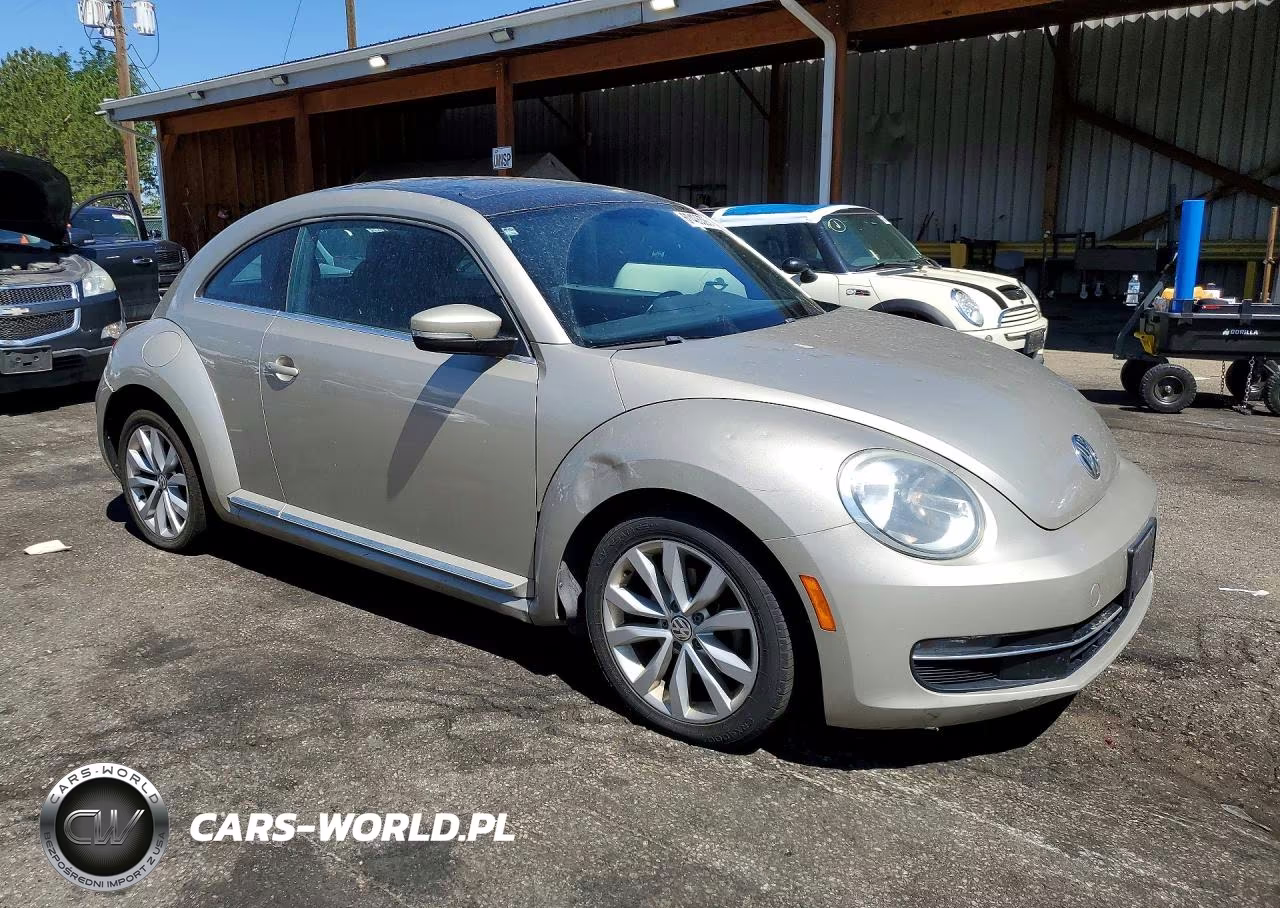 2013 Volkswagen Beetle VIN:3VWJL7AT4DM688517 - 4