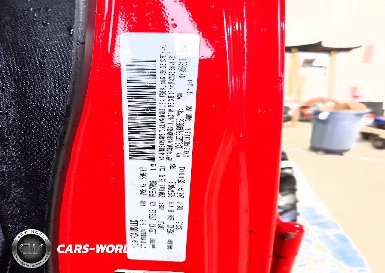 2015 Jeep Wrangler Unlimited Sahara VIN:1C4BJWEG6FL688558 - 14