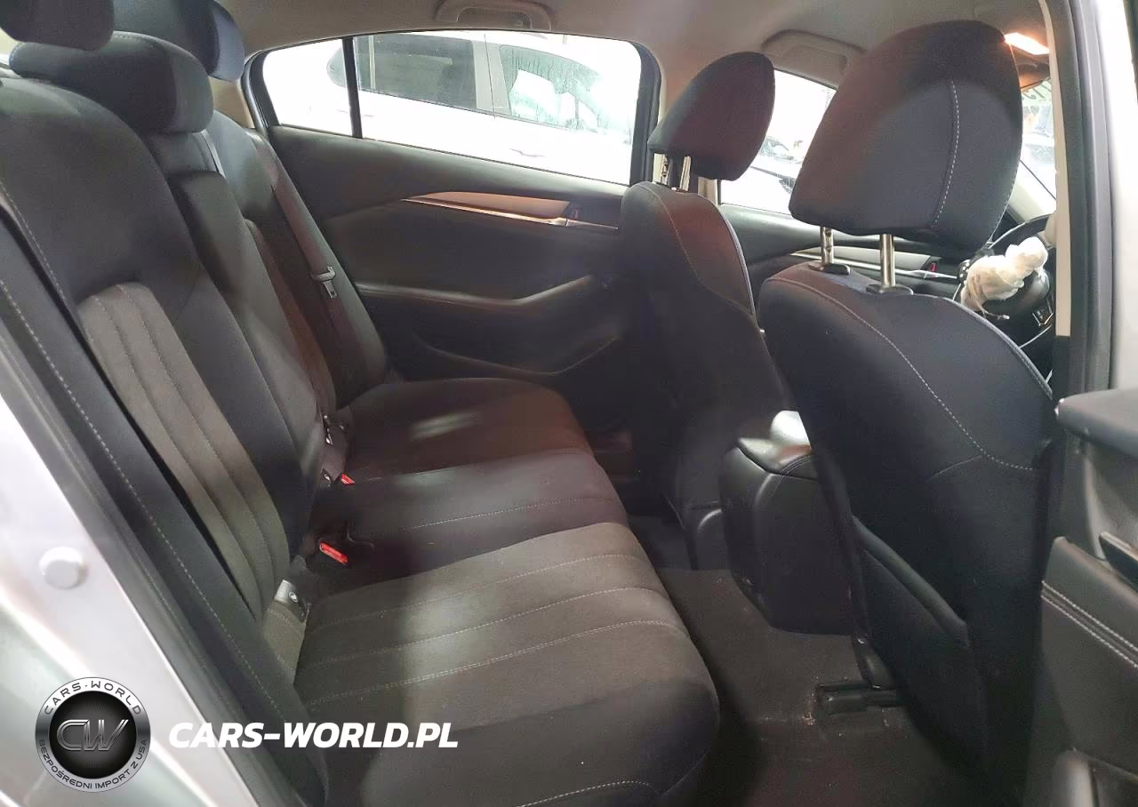 2018 Mazda 6 Sport VIN:JM1GL1UMXJ1320561 - 10