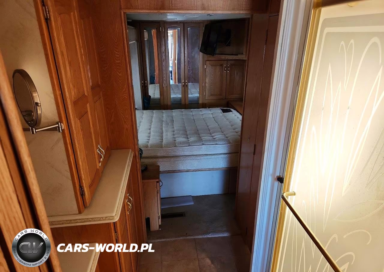 2003 Workhorse Mountain Aire Rv VIN:5B4MP67G433356155 - 6