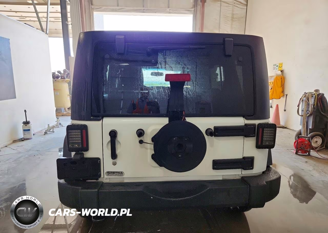 2017 Jeep Wrangler Unlimited Sport VIN:1C4BJWDG3HL632453 - 6