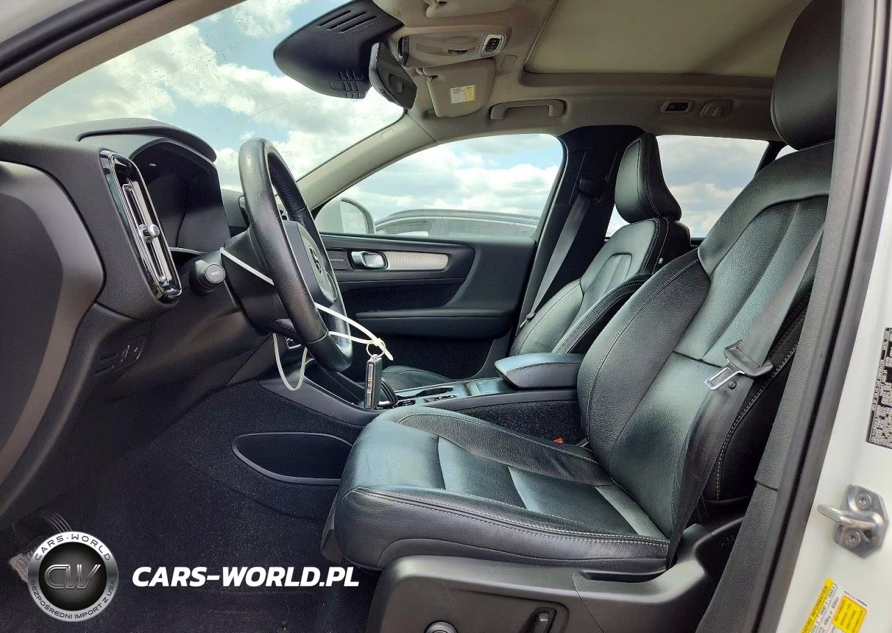 2020 Volvo Xc40 T5 Momentum VIN:YV4162UK3L2298866 - 7