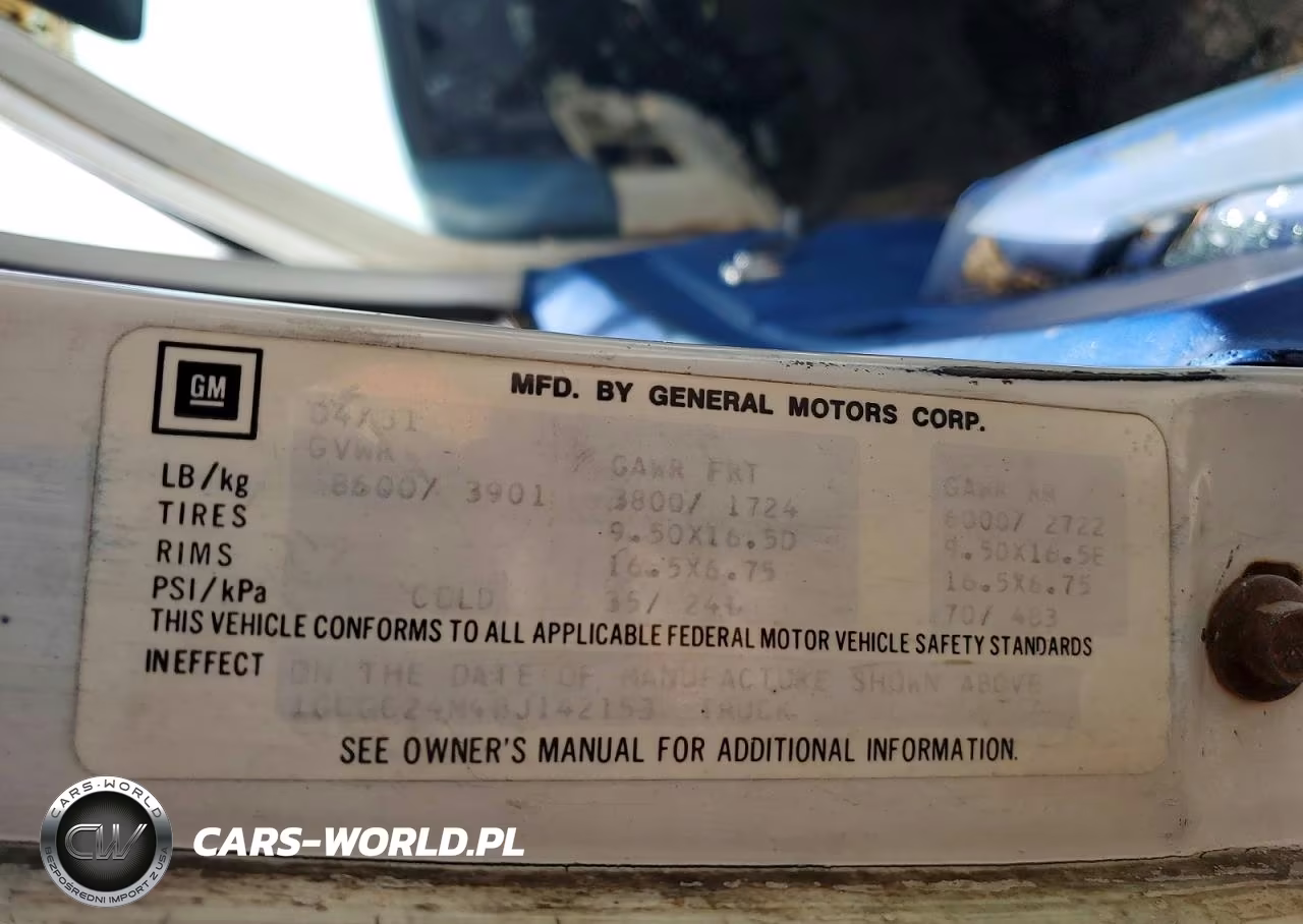 1981 Chevrolet C20 VIN:1GCGC24M4BJ142153 - 12
