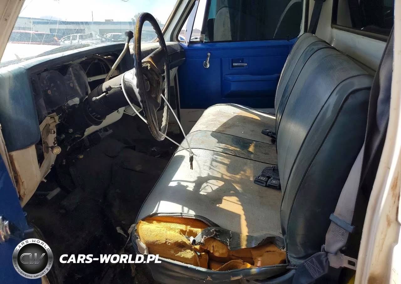 1981 Chevrolet C20 VIN:1GCGC24M4BJ142153 - 7