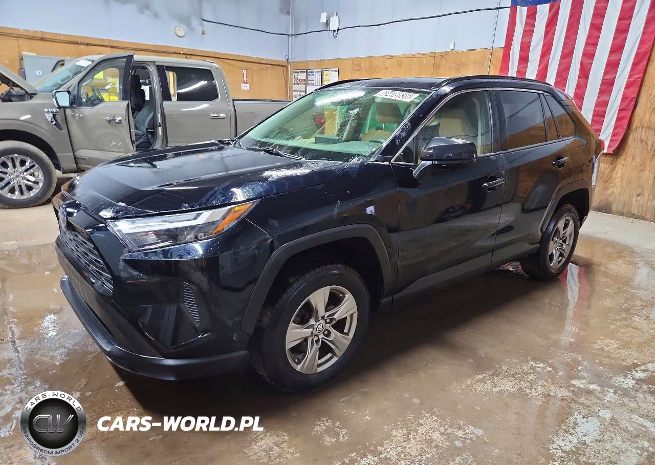 2023 Toyota Rav4 Le – zdjęcie 1 z 13
