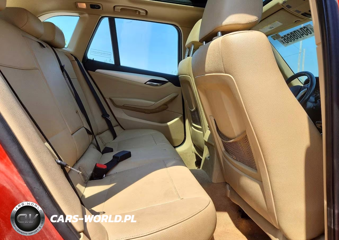 2015 BMW X1 xDrive28I VIN:WBAVL1C58FVY24623 - 11