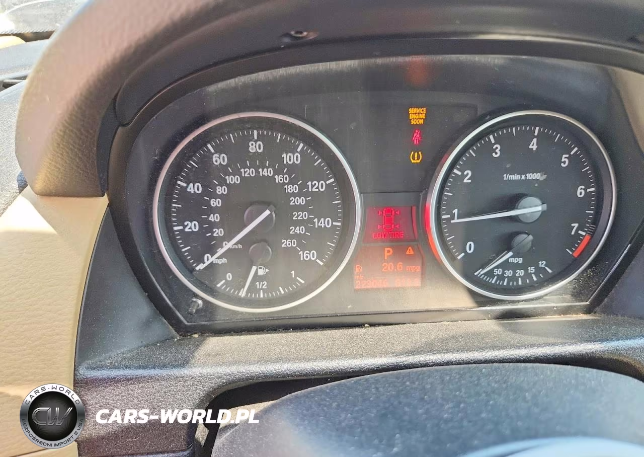 2015 BMW X1 xDrive28I VIN:WBAVL1C58FVY24623 - 9