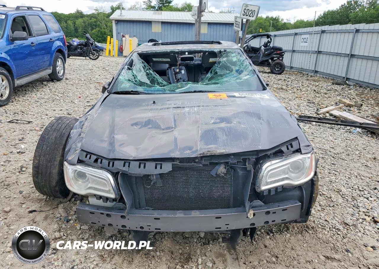 2013 Chrysler 300 VIN:2C3CCAAG5DH684989 - 5