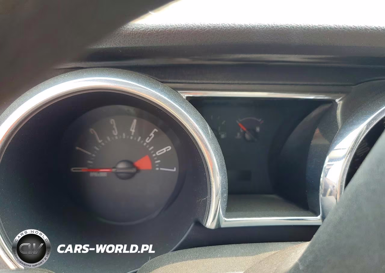 2005 Ford Mustang VIN:1ZVFT80N955206954 - 9