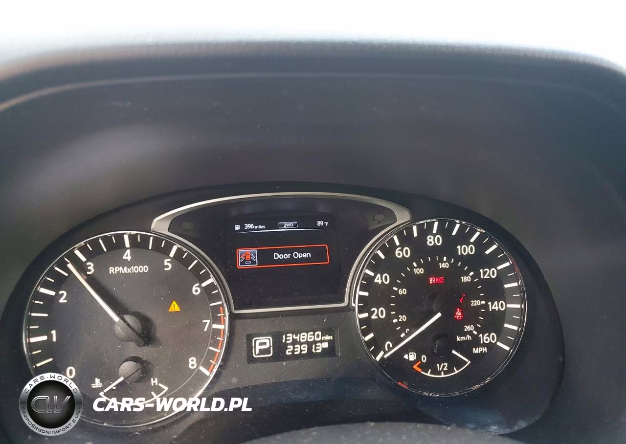 2014 Nissan Pathfinder S VIN:5N1AR2MM6EC713652 - 9