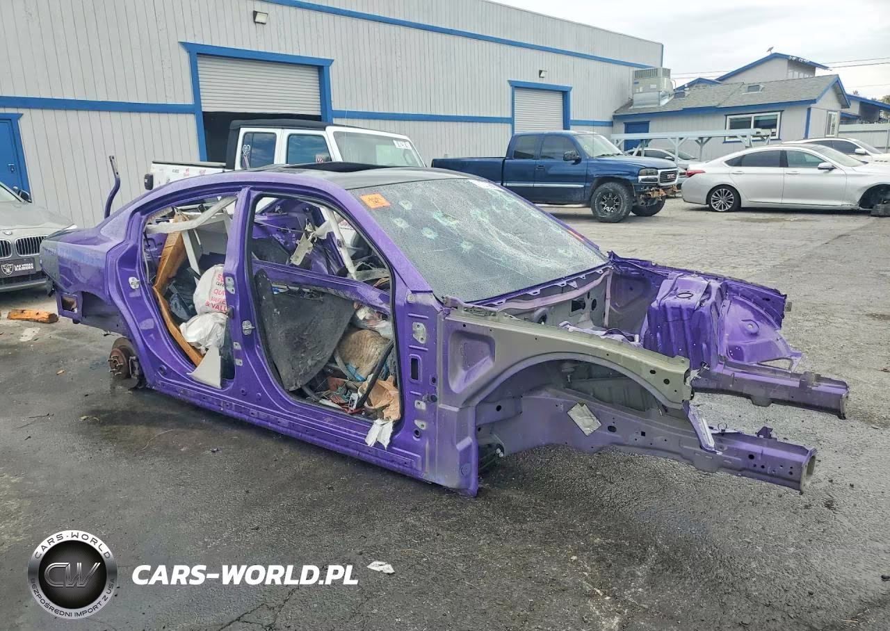 2023 Dodge Charger Scat Pack VIN:2C3CDXGJ4PH619798 - 4