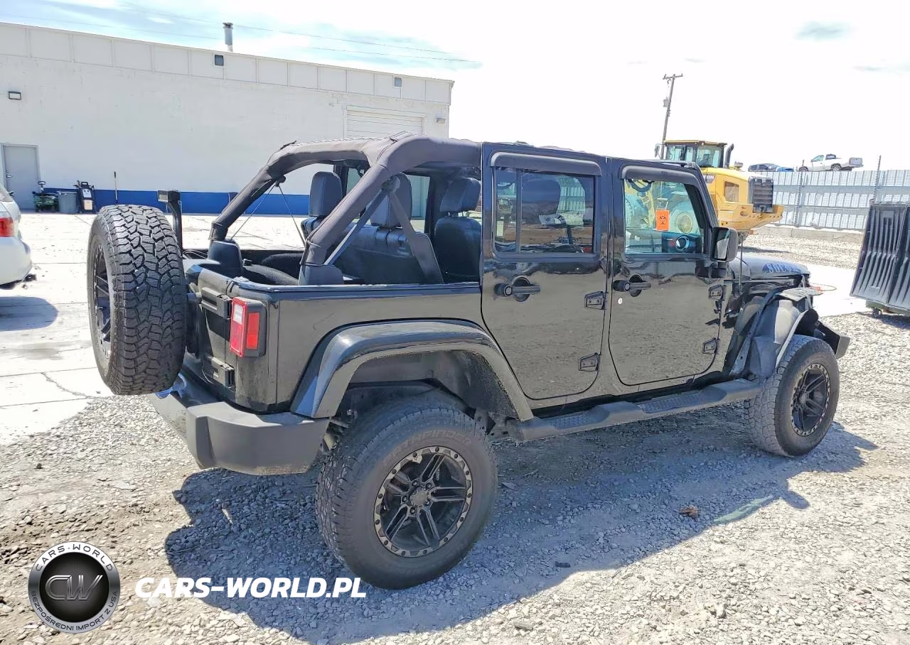 2017 Jeep Wrangler Unlimited Sahara VIN:1C4HJWEG2HL681426 - 3