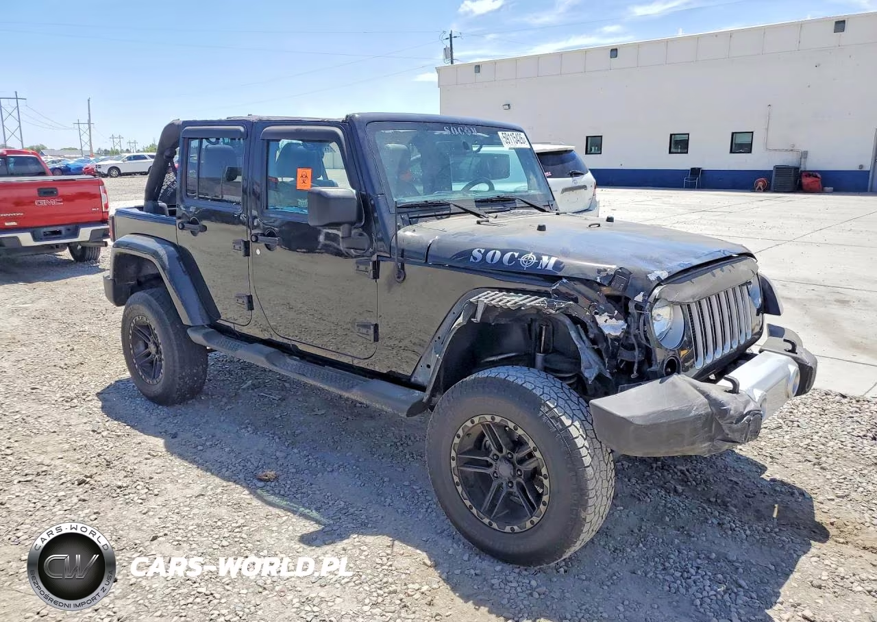 2017 Jeep Wrangler Unlimited Sahara VIN:1C4HJWEG2HL681426 - 4