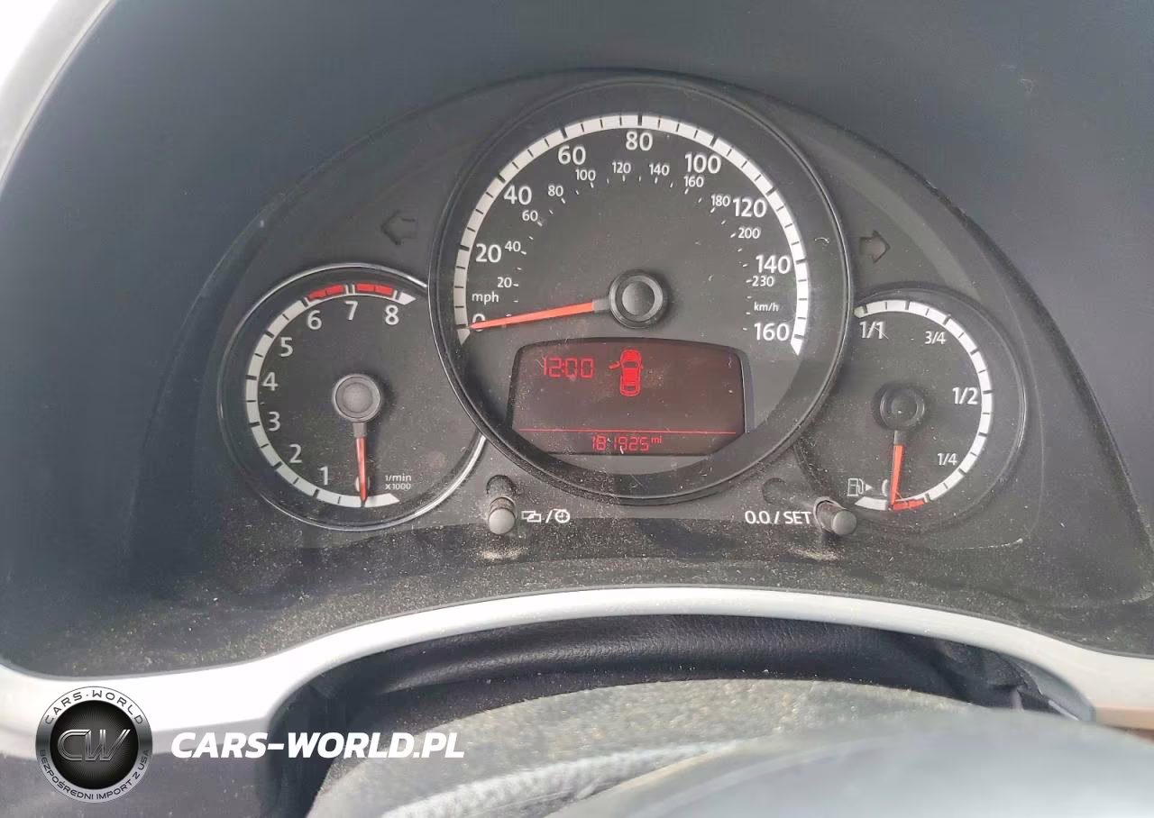 2013 Volkswagen Beetle VIN:3VWJX7AT9DM692647 - 9