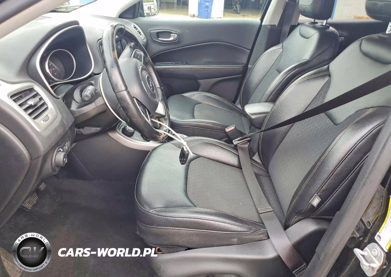 2019 Jeep Compass Latitude VIN:3C4NJDBB8KT740605 - 7