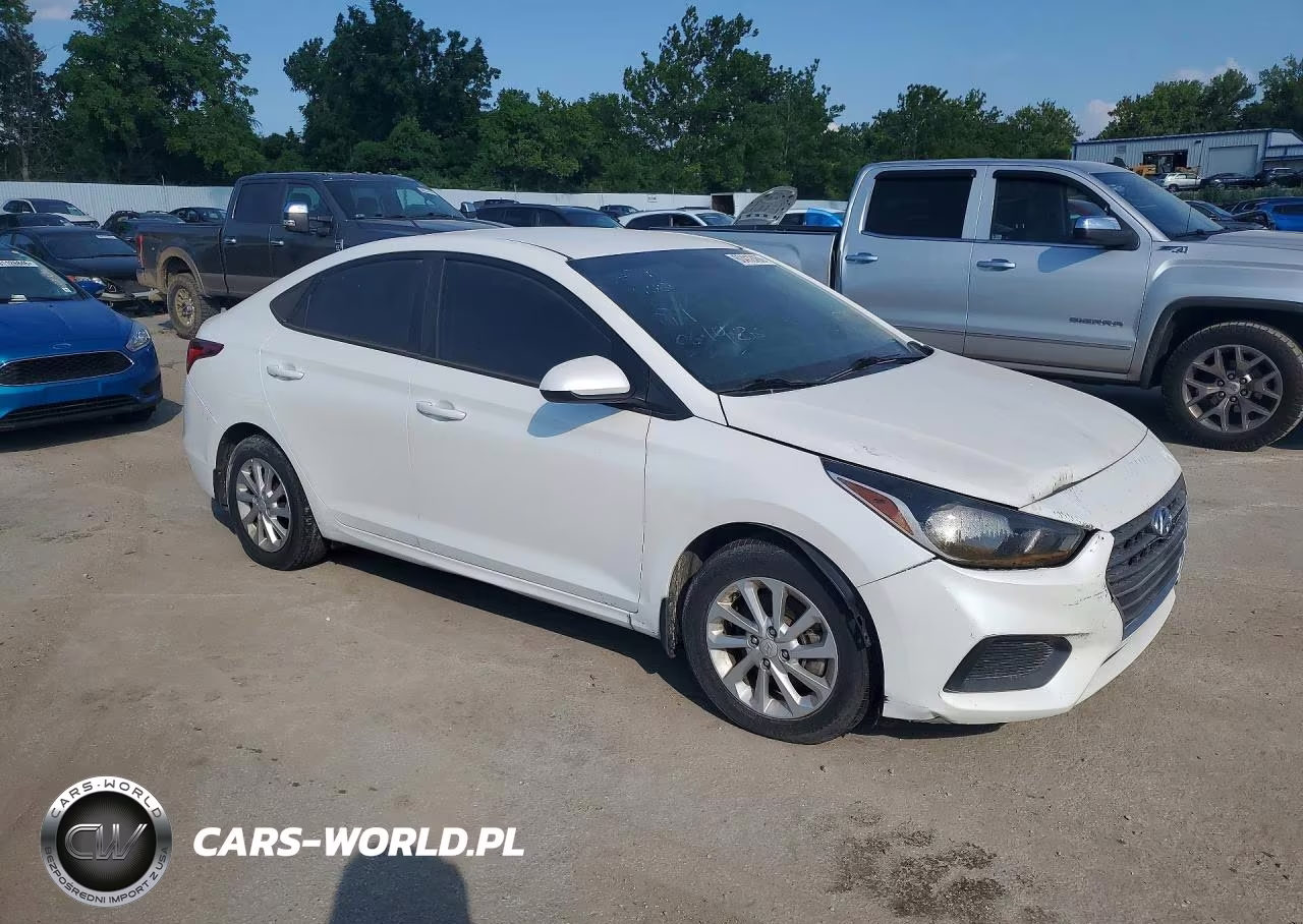 2018 Hyundai Accent Sel VIN:3KPC24A36JE030927 - 4