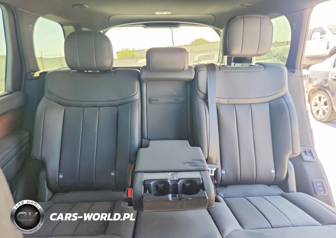 2025 Land Rover Range Rover Se VIN:SALKPBE92SA324130 - 10