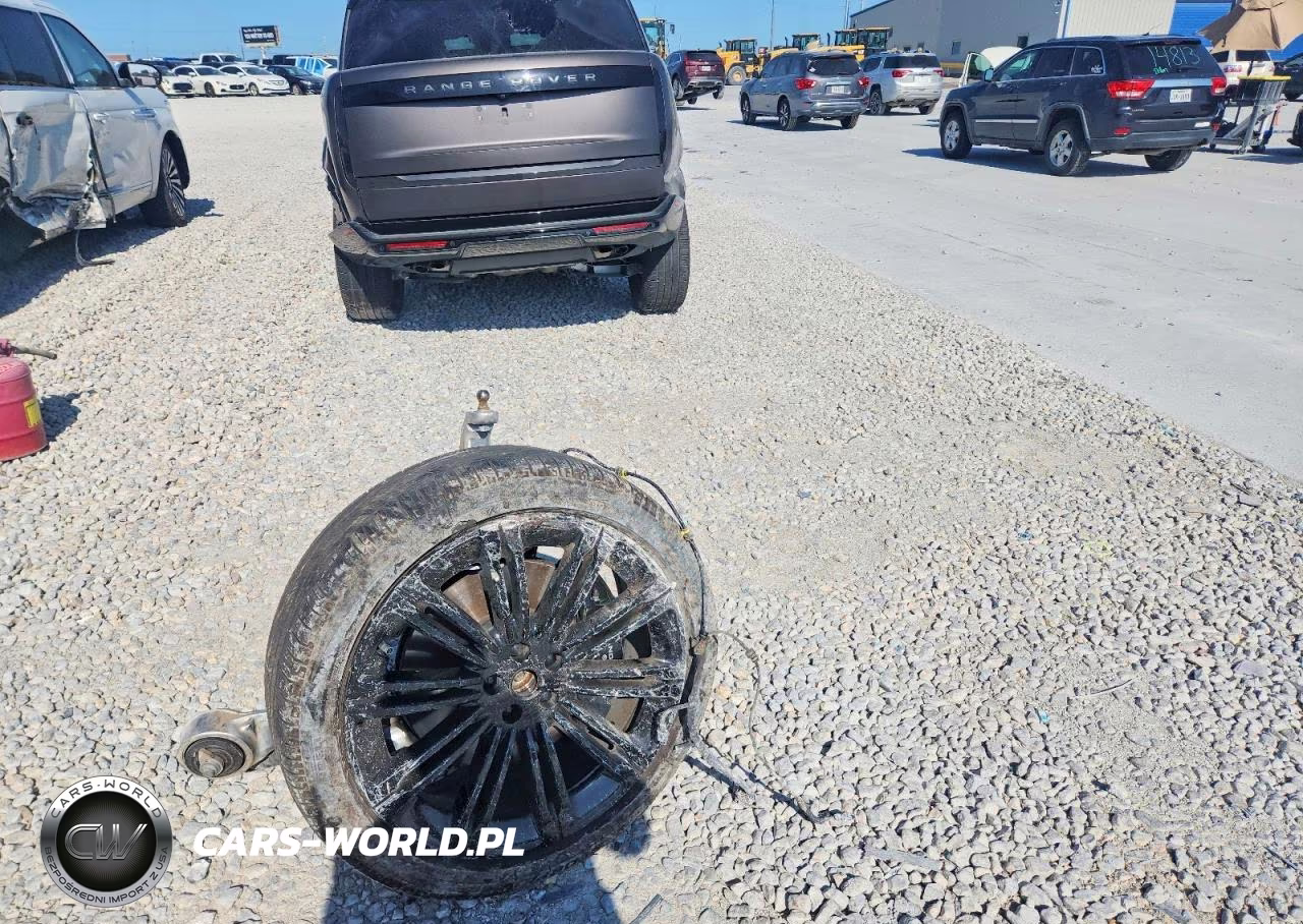 2025 Land Rover Range Rover Se VIN:SALKPBE92SA324130 - 13