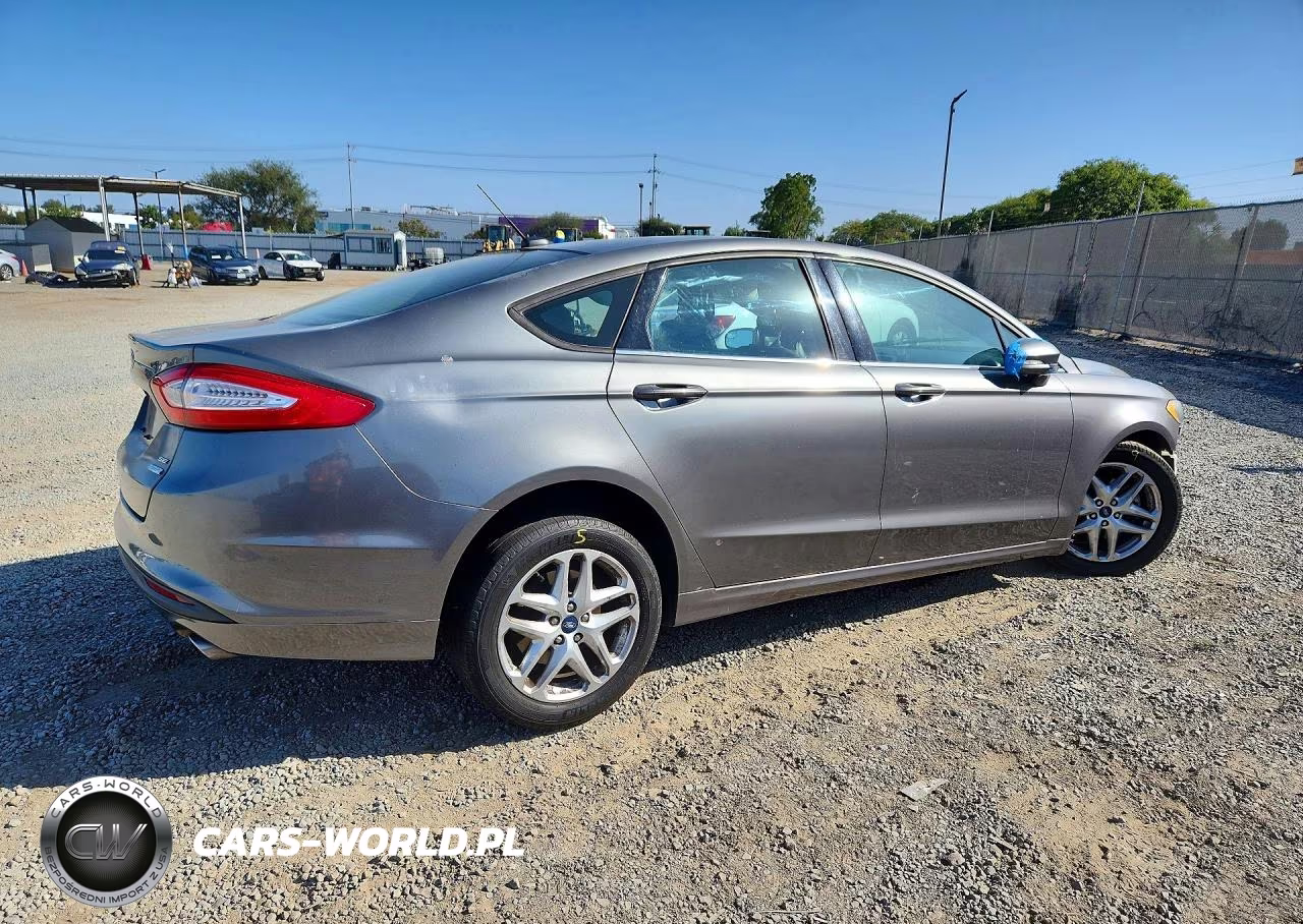2013 Ford Fusion Se VIN:3FA6P0HR6DR184302 - 3