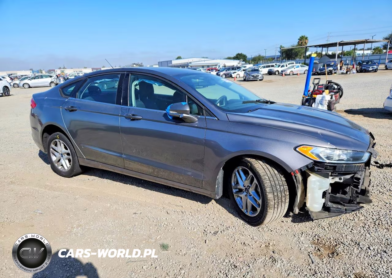 2013 Ford Fusion Se VIN:3FA6P0HR6DR184302 - 4