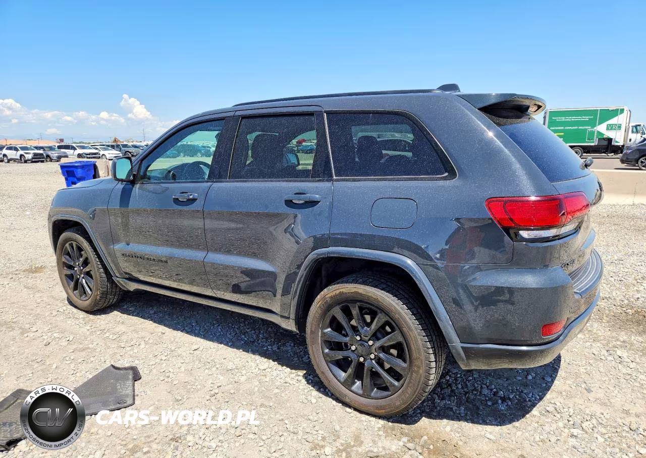 2018 Jeep Grand Cherokee Laredo VIN:1C4RJFAG1JC309169 - 2