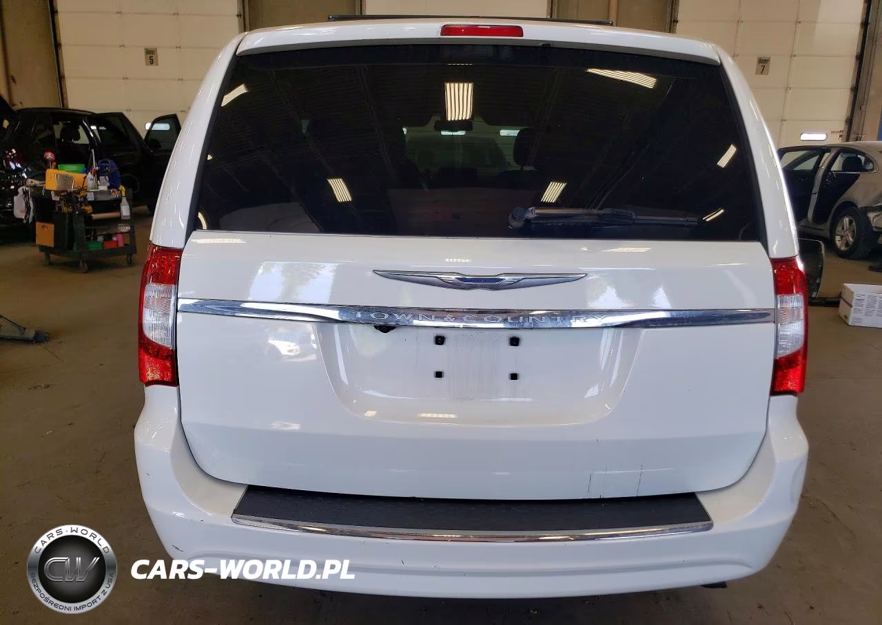 2013 Chrysler Town & Country Touring VIN:2C4RC1BGXDR714728 - 6