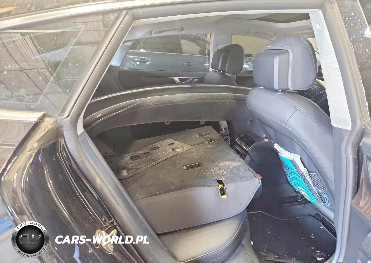 2019 Audi A7 Premium Plus VIN:WAUR2AF24KN031836 - 10