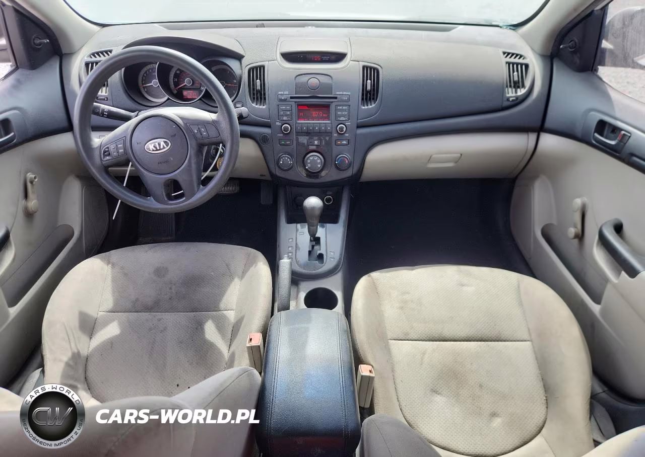 2010 Kia Forte Lx VIN:KNAFT4A21A5821568 - 8