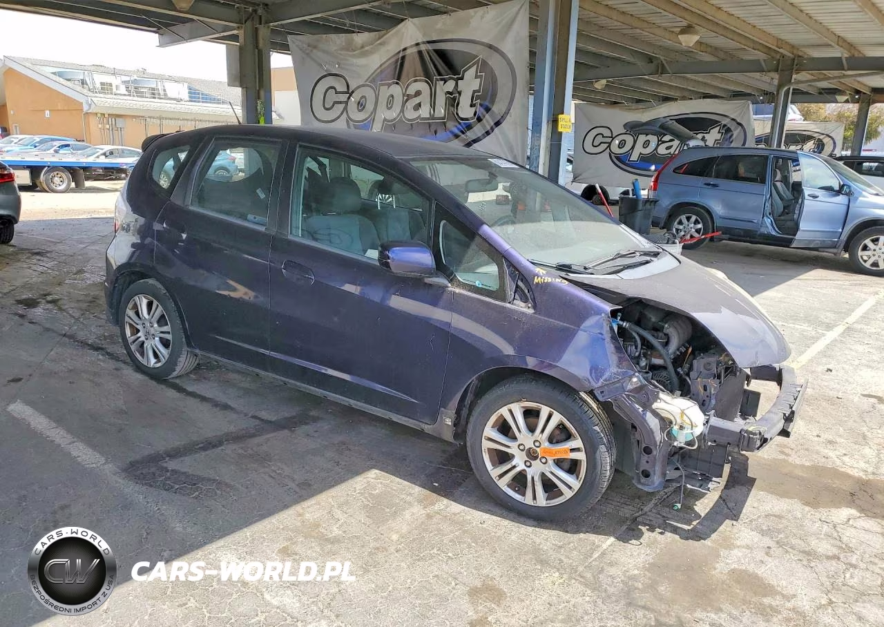 2009 Honda Fit Sport VIN:JHMGE88449S052625 - 4