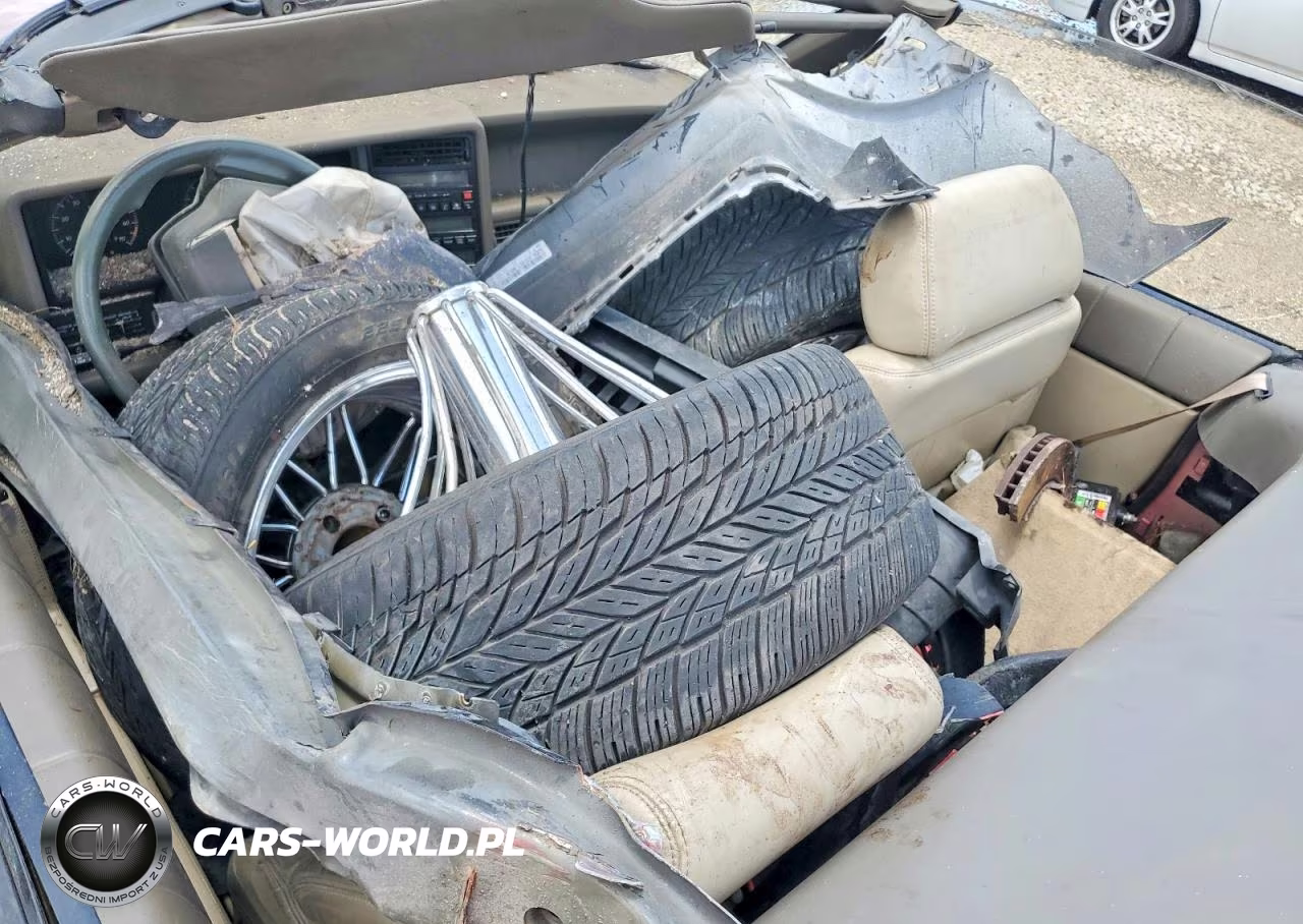 1993 Cadillac Allante VIN:1G6VS3396PU126011 - 12
