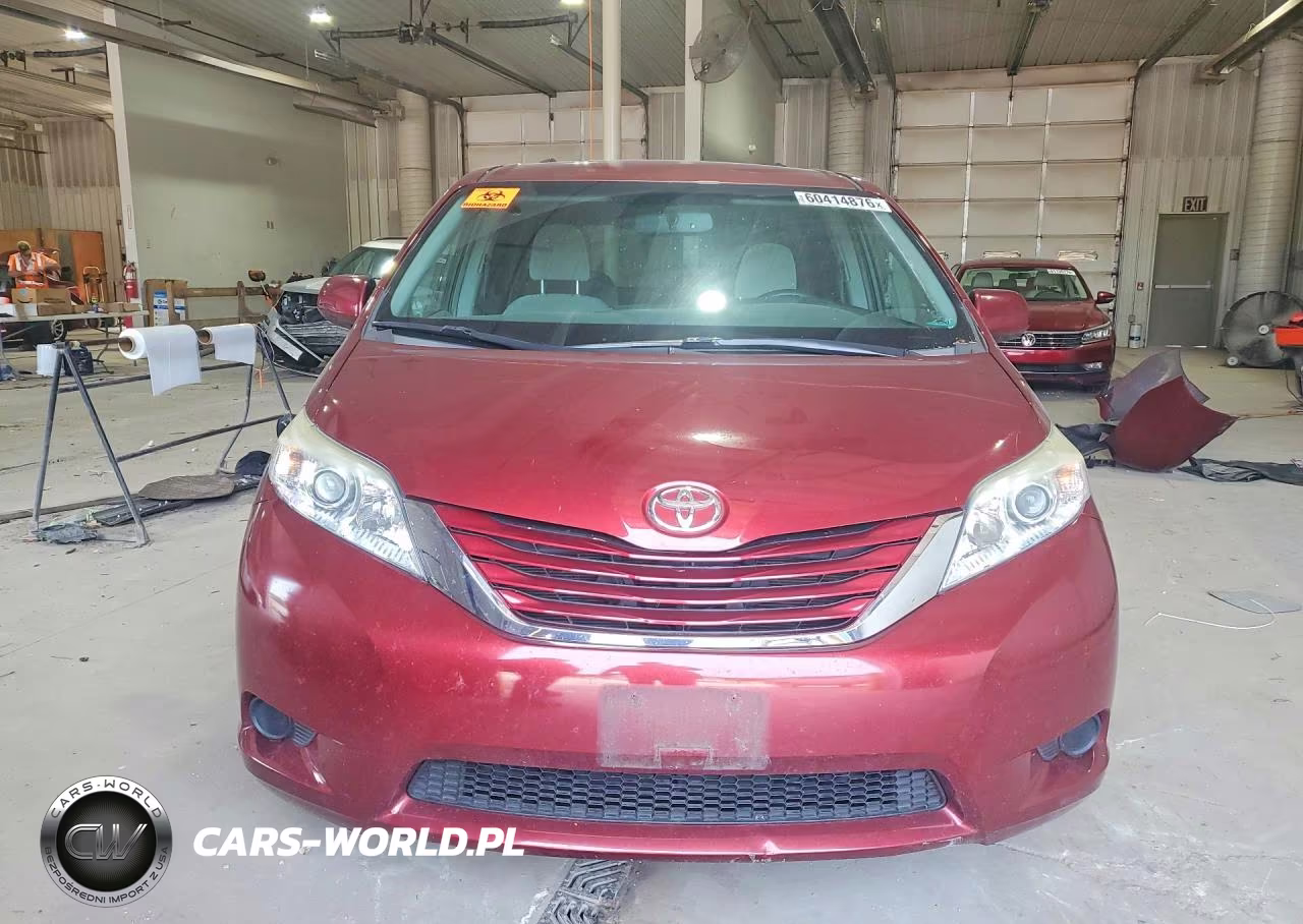 2017 Toyota Sienna Le VIN:5TDKZ3DC7HS776722 - 5