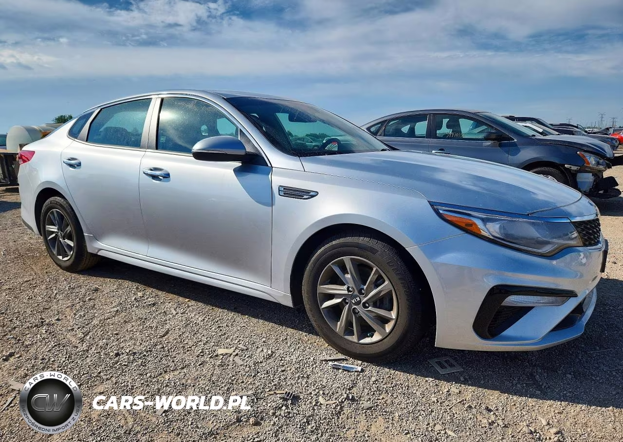 2019 Kia Optima Lx VIN:5XXGT4L39KG350750 - 4
