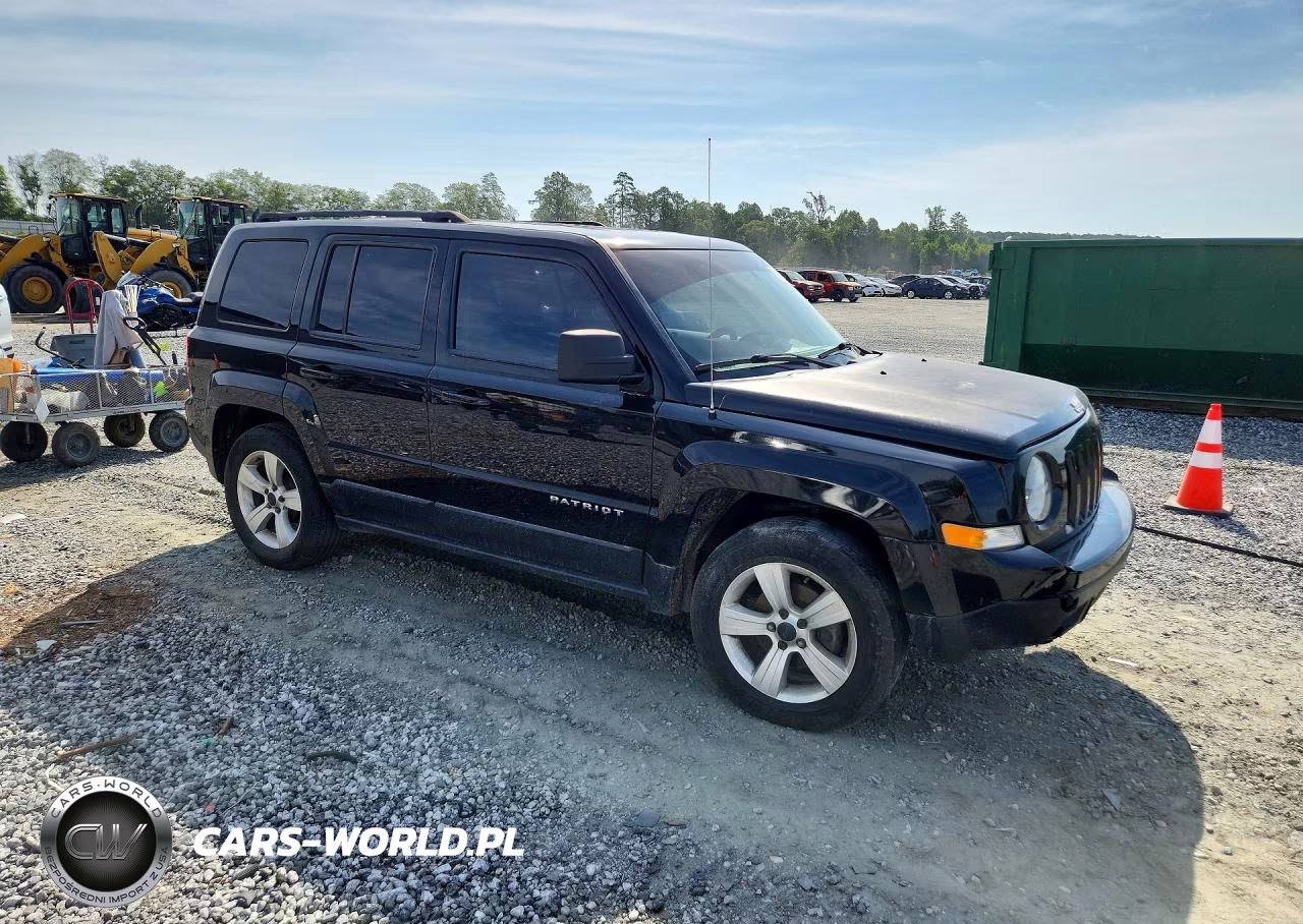 2015 Jeep Patriot Sport VIN:1C4NJPBB4FD121741 - 4