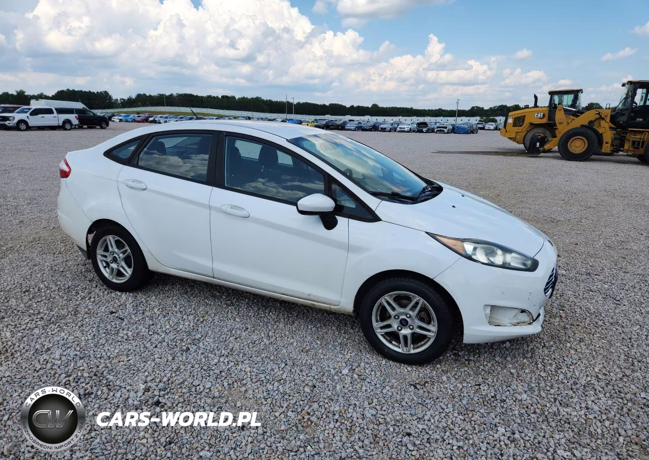 2018 Ford Fiesta Se VIN:3FADP4BJ0JM112473 - 4