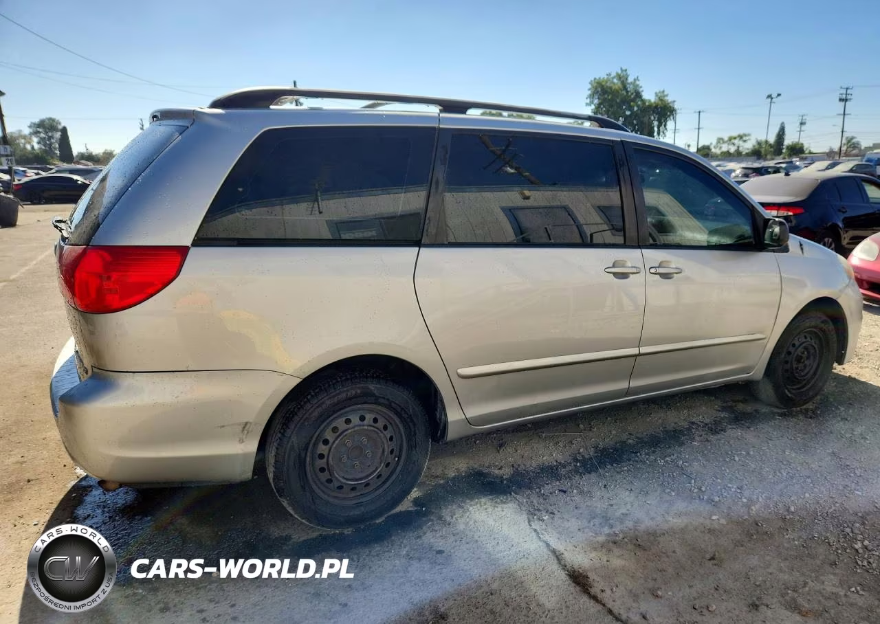 2010 Toyota Sienna Ce 7-Passenger VIN:5TDKK4CC6AS326111 - 3