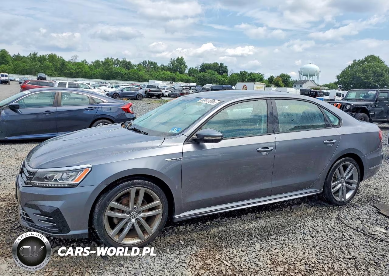 2018 Volkswagen Passat S – zdjęcie 1 z 12