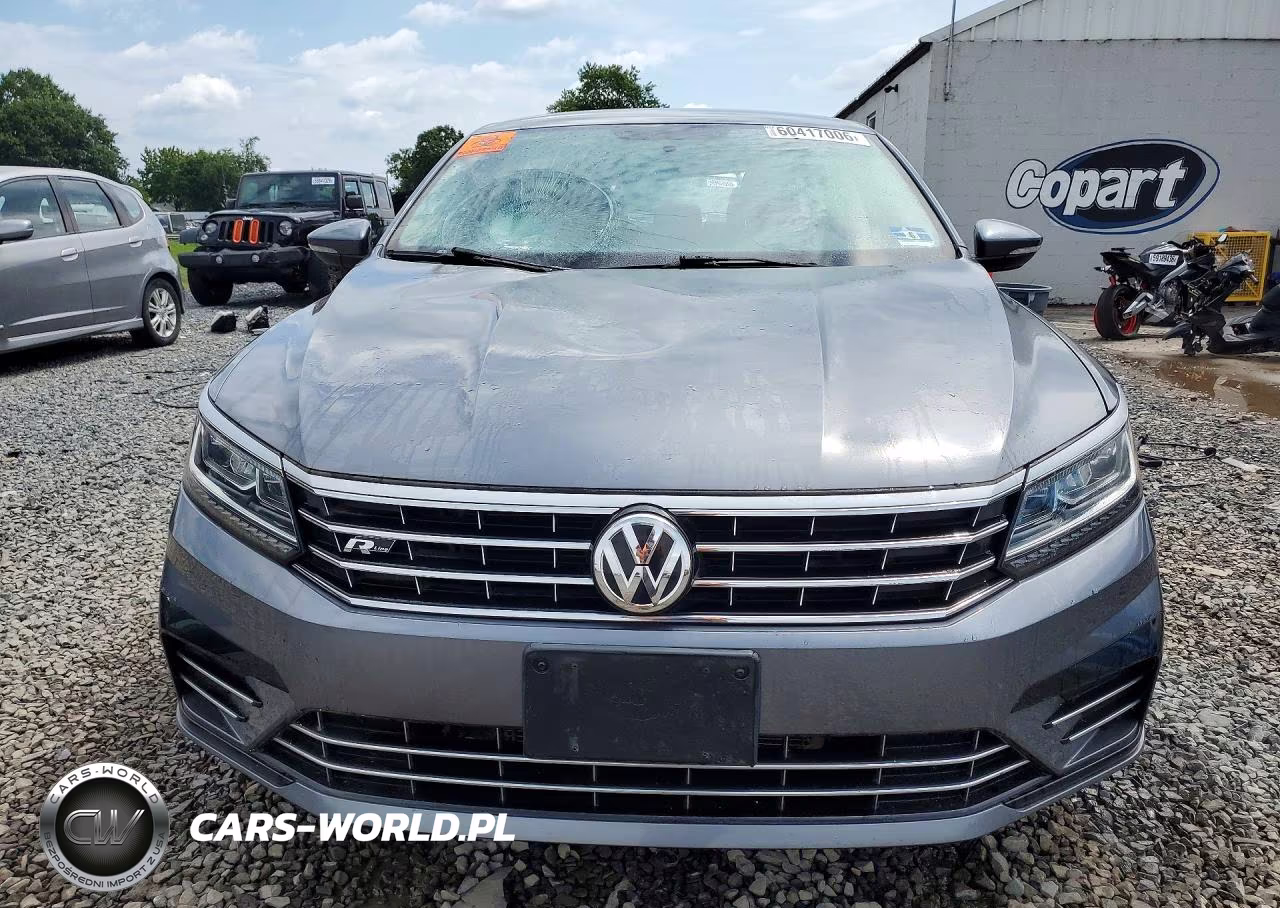 2018 Volkswagen Passat S VIN:1VWAA7A38JC009917 - 5