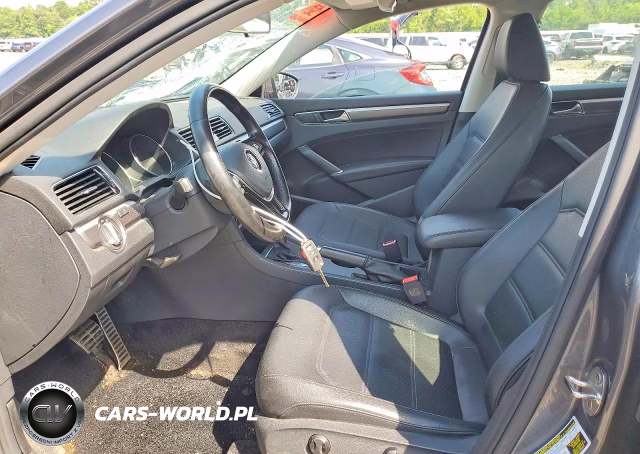 2018 Volkswagen Passat S VIN:1VWAA7A38JC009917 - 7