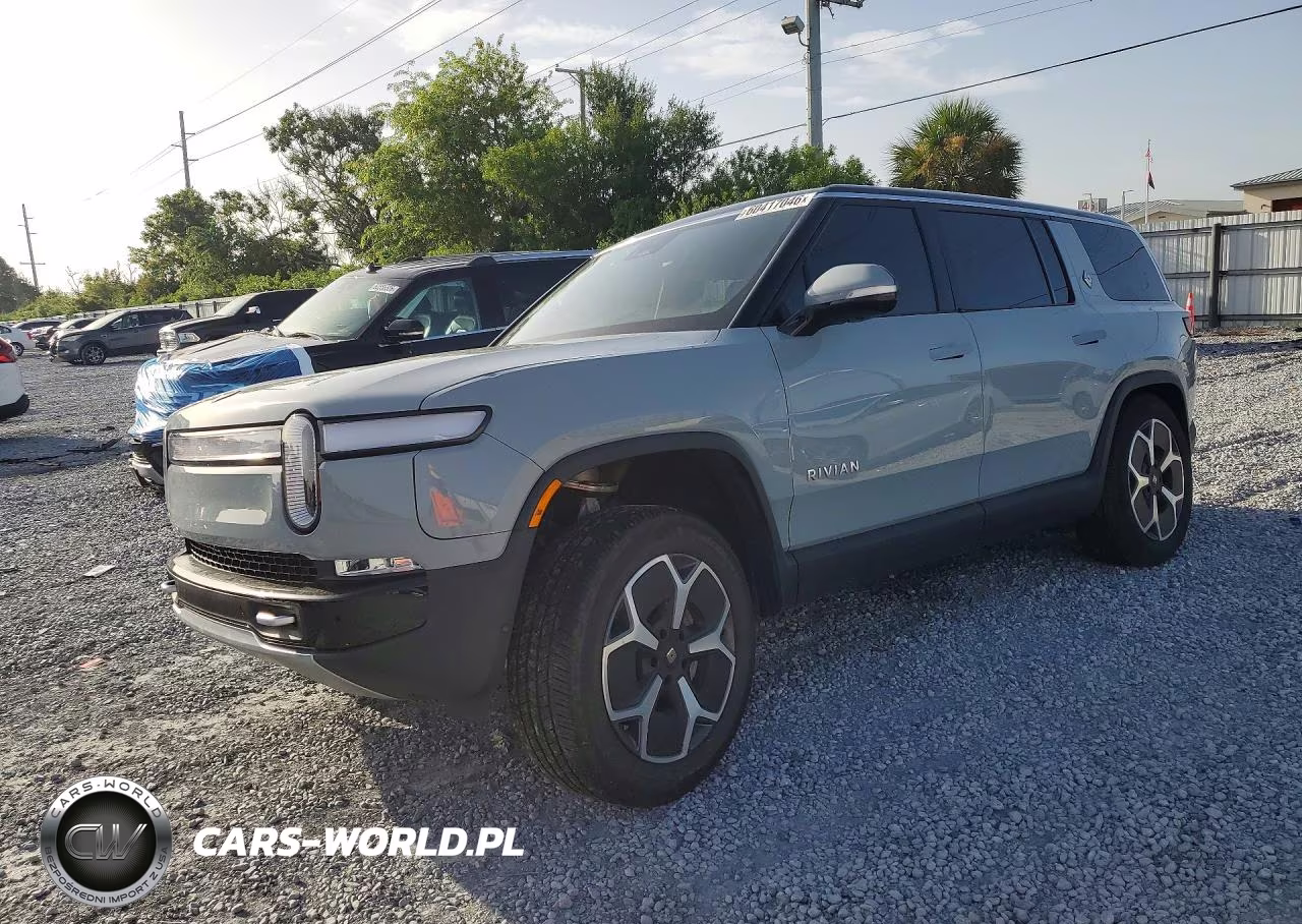 2024 Rivian R1S Adventure