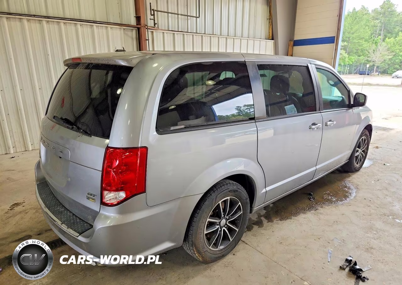 2019 Dodge Grand Caravan Gt VIN:2C4RDGEG1KR535423 - 3